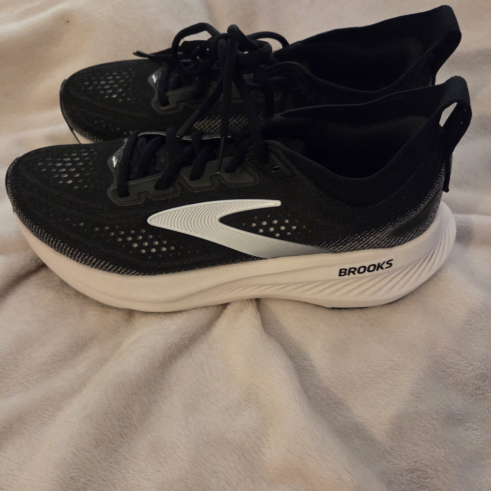 Brooks Glycerin 23